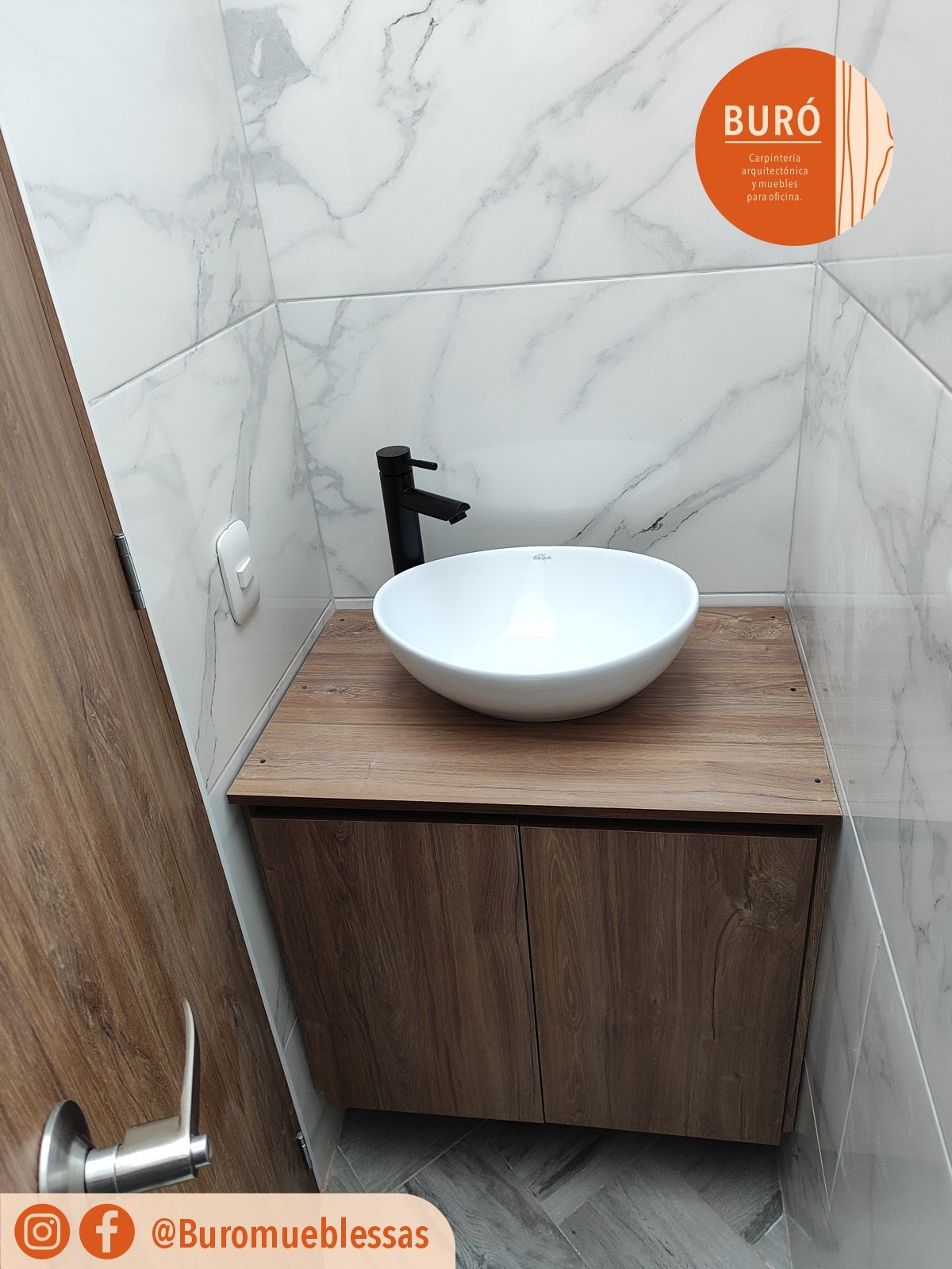 Mueble baño flotante puertas 9.jpg